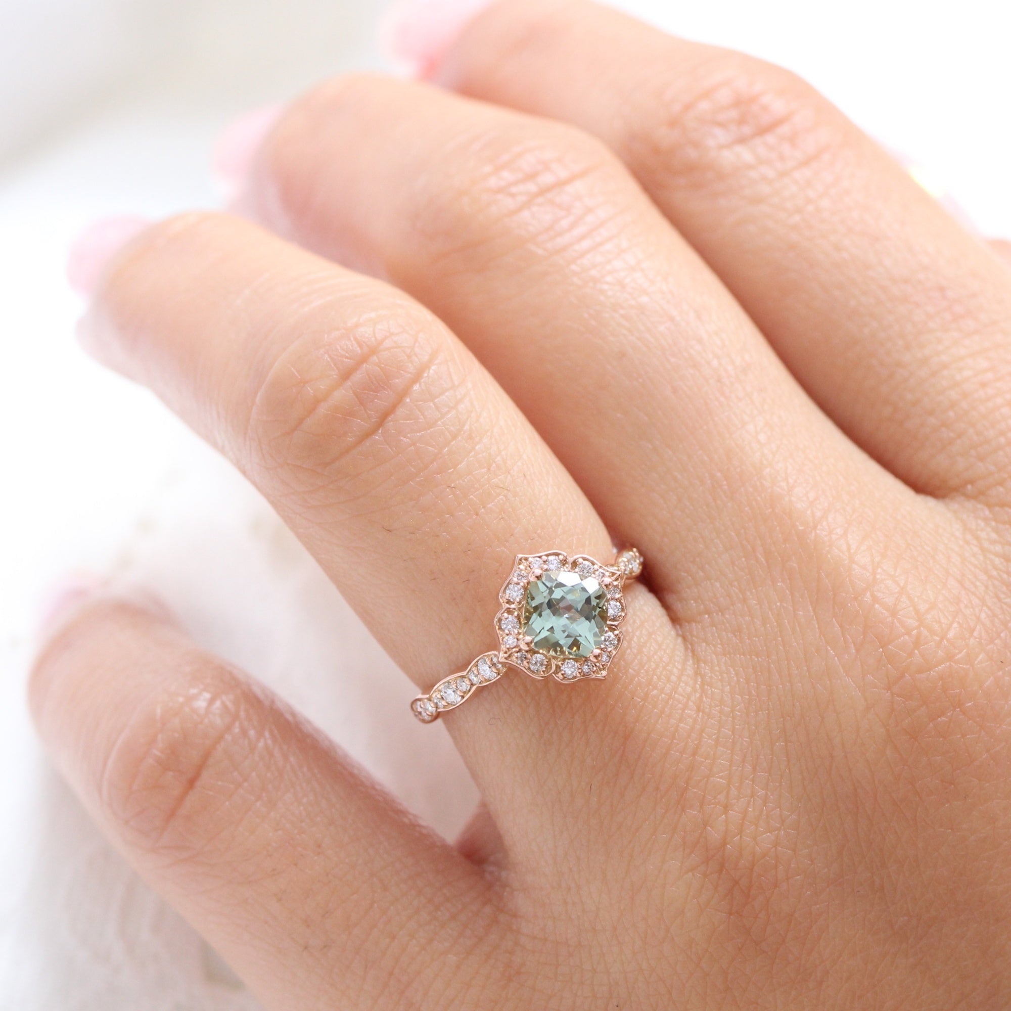 Vintage shop green ring