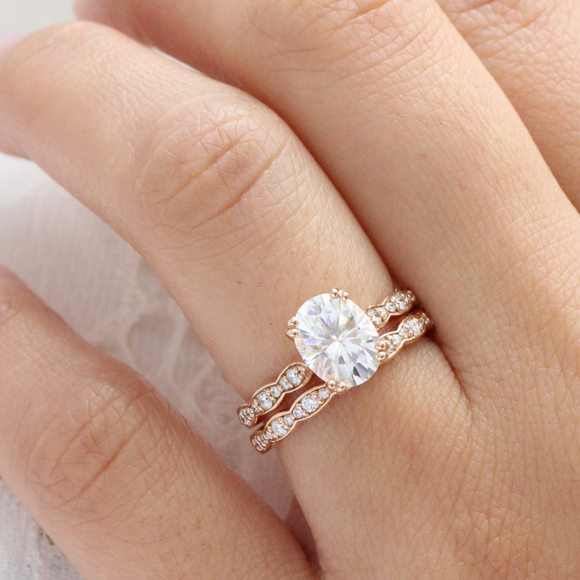 Solitaire Oval Moissanite Ring Rose Gold Diamond Matching Ring Set