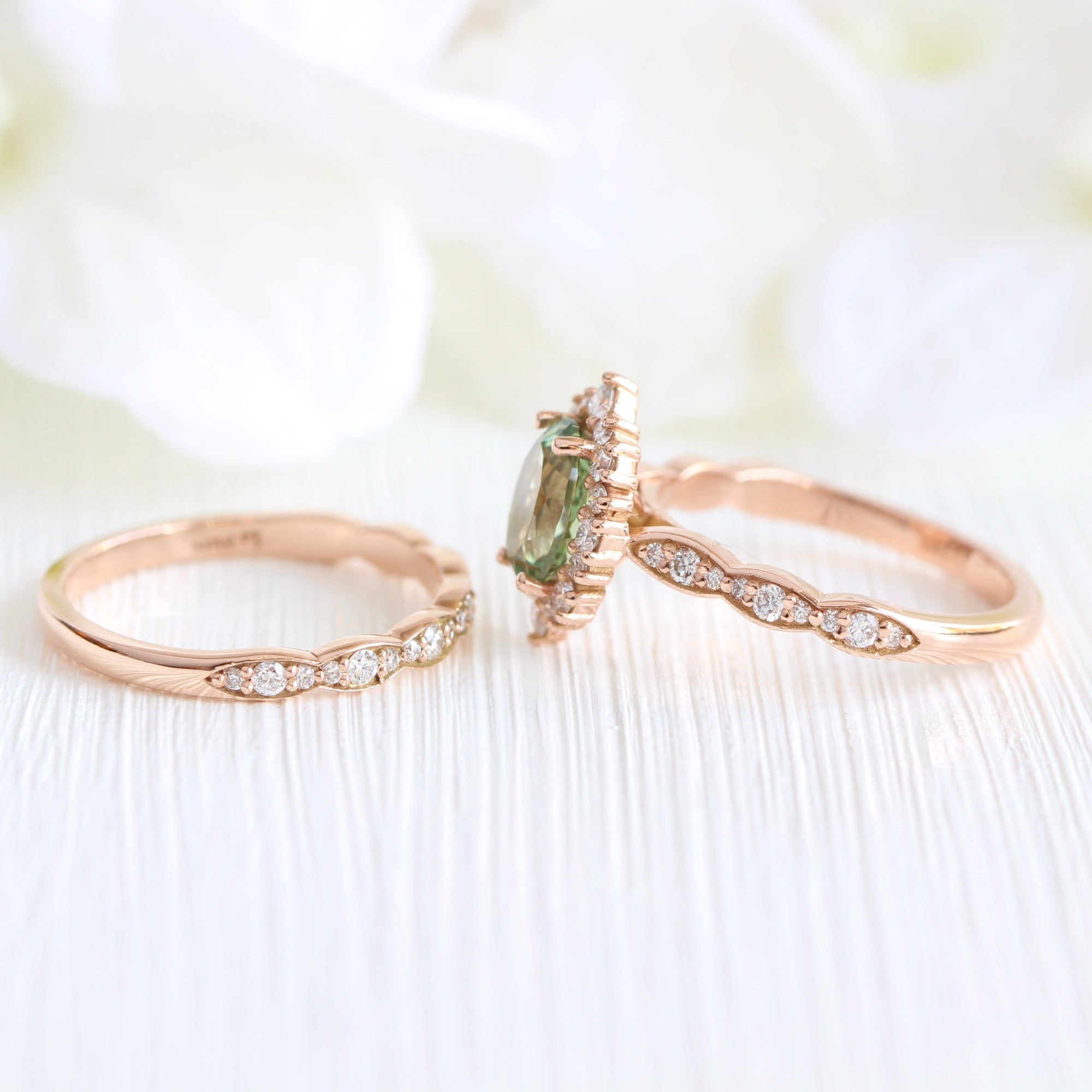 Oval green sapphire ring rose gold matching diamond wedding band la more design jewelry