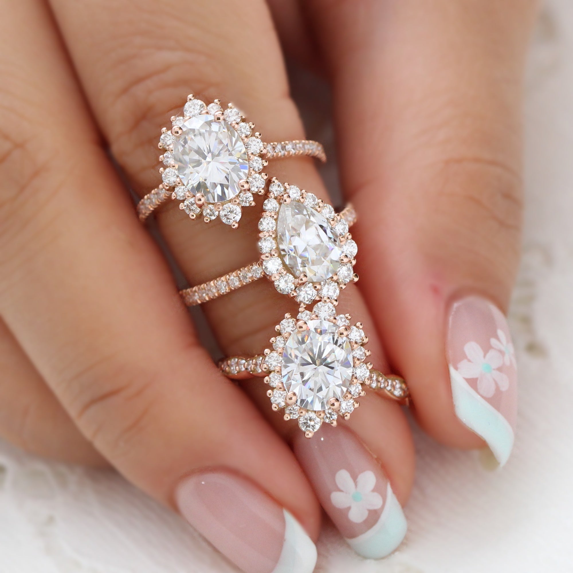 know your moissanite rings, moissanite vs diamond, moissanite comparison, moissanite jewelry Moissanite engagement rings rose gold moissanite diamond rings by la more design