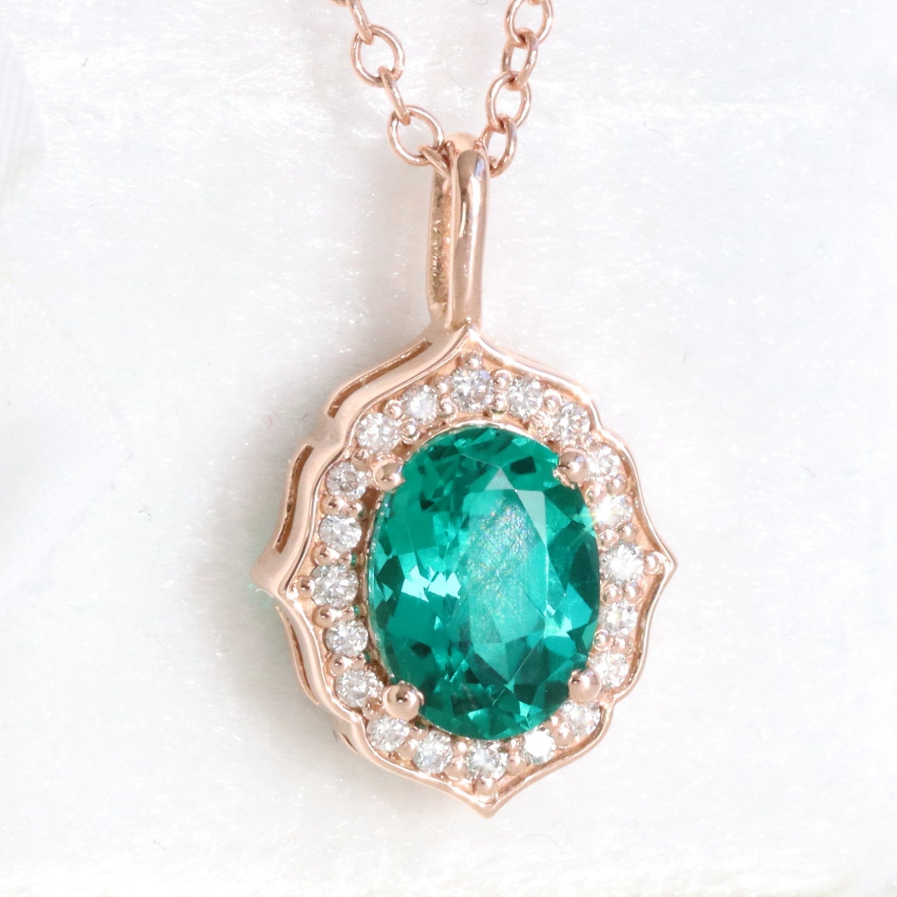 Vintage Green Emerald Necklace Rose Gold Oval Emerald Diamond