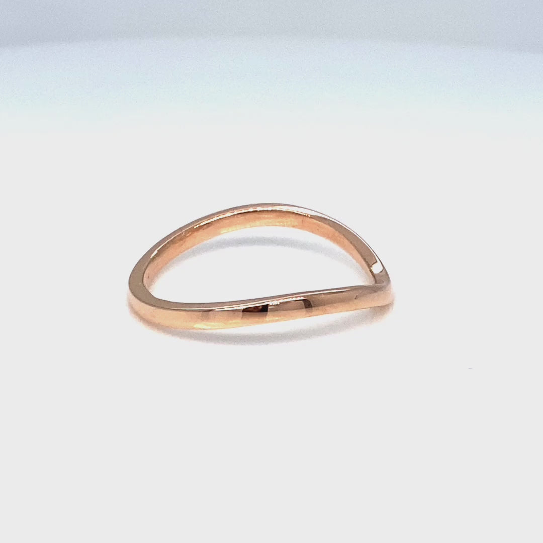 Minimalist Diamond Engagement Ring / Dainty Plain Gold Moissanite Wedding  Ring for Women | PenFine – PENFINE