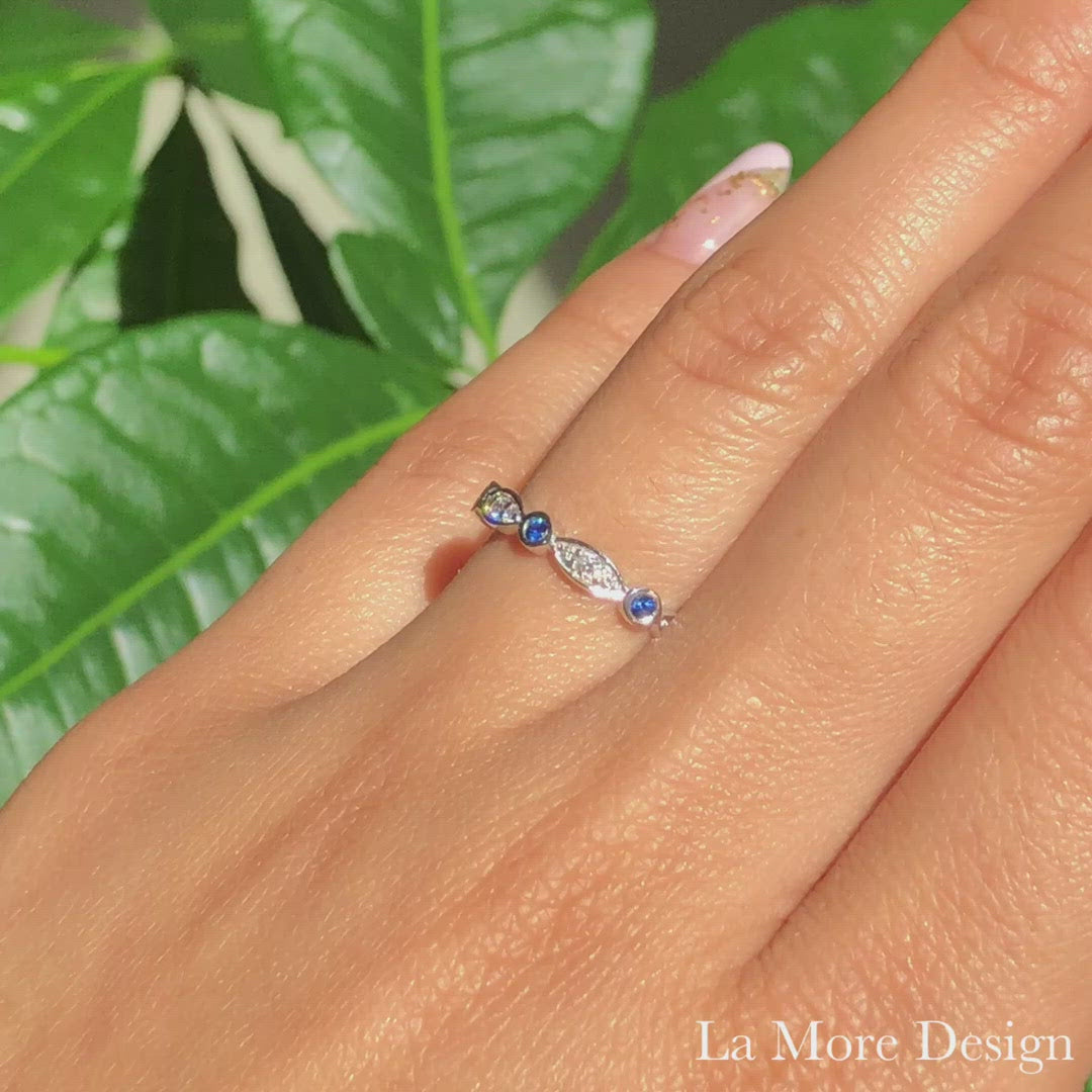 Three Stone Ring | Moissanite Engagement Ring| Emerald Cut