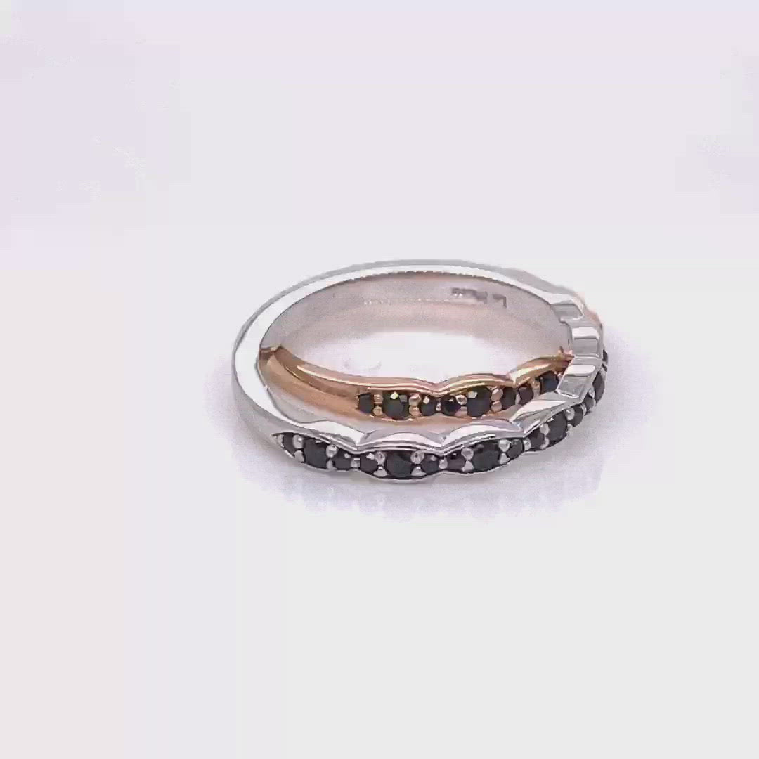 Black diamond wedding ring in rose gold scalloped band by la more design