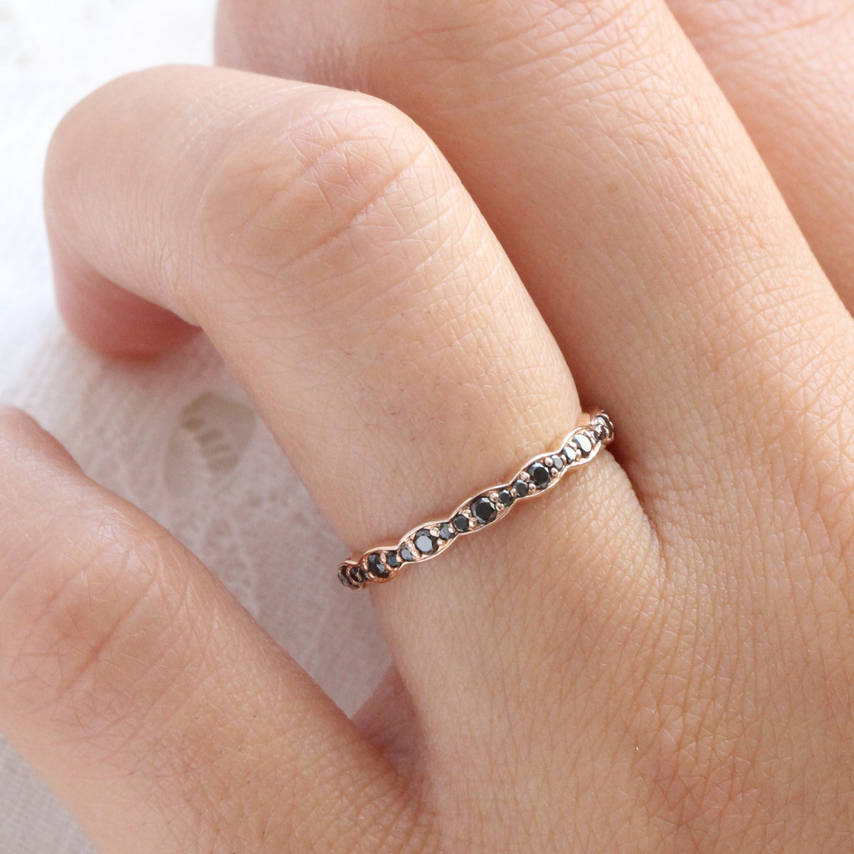 Black diamond wedding ring in rose gold scalloped band by la more design