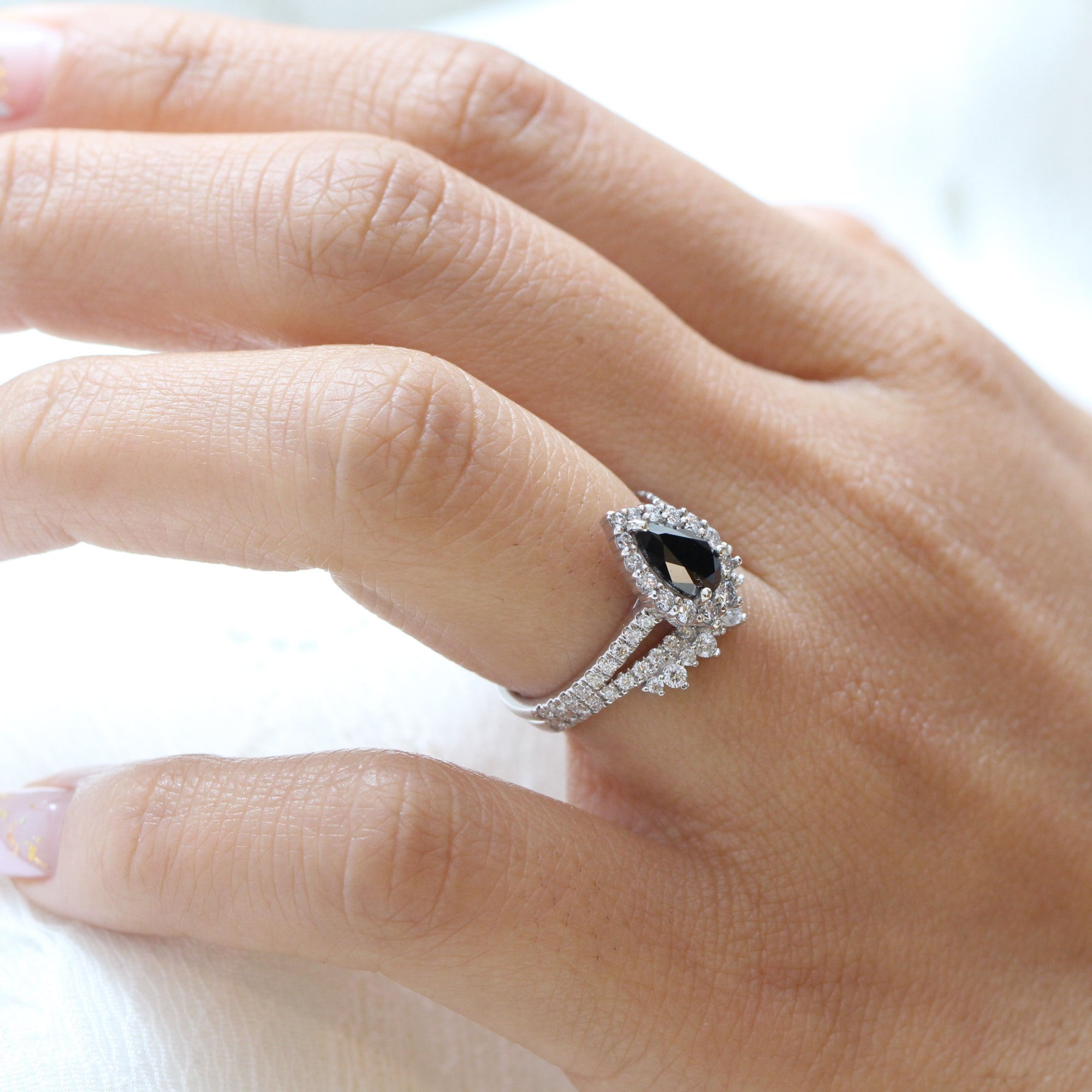 Pear black diamond engagement ring white gold u shaped diamond wedding band bridal ring set la more design jewelry