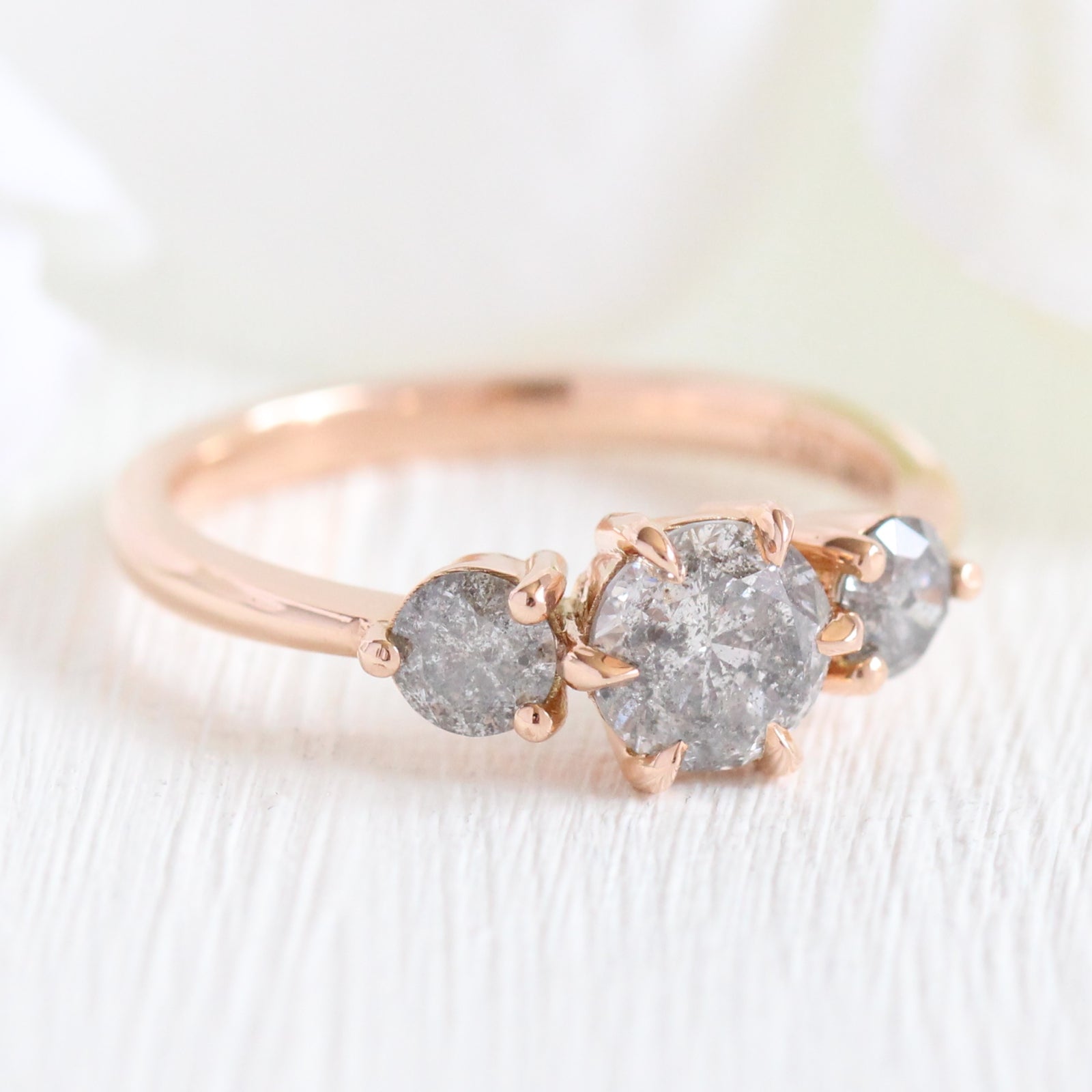 Gray diamond rose gold store