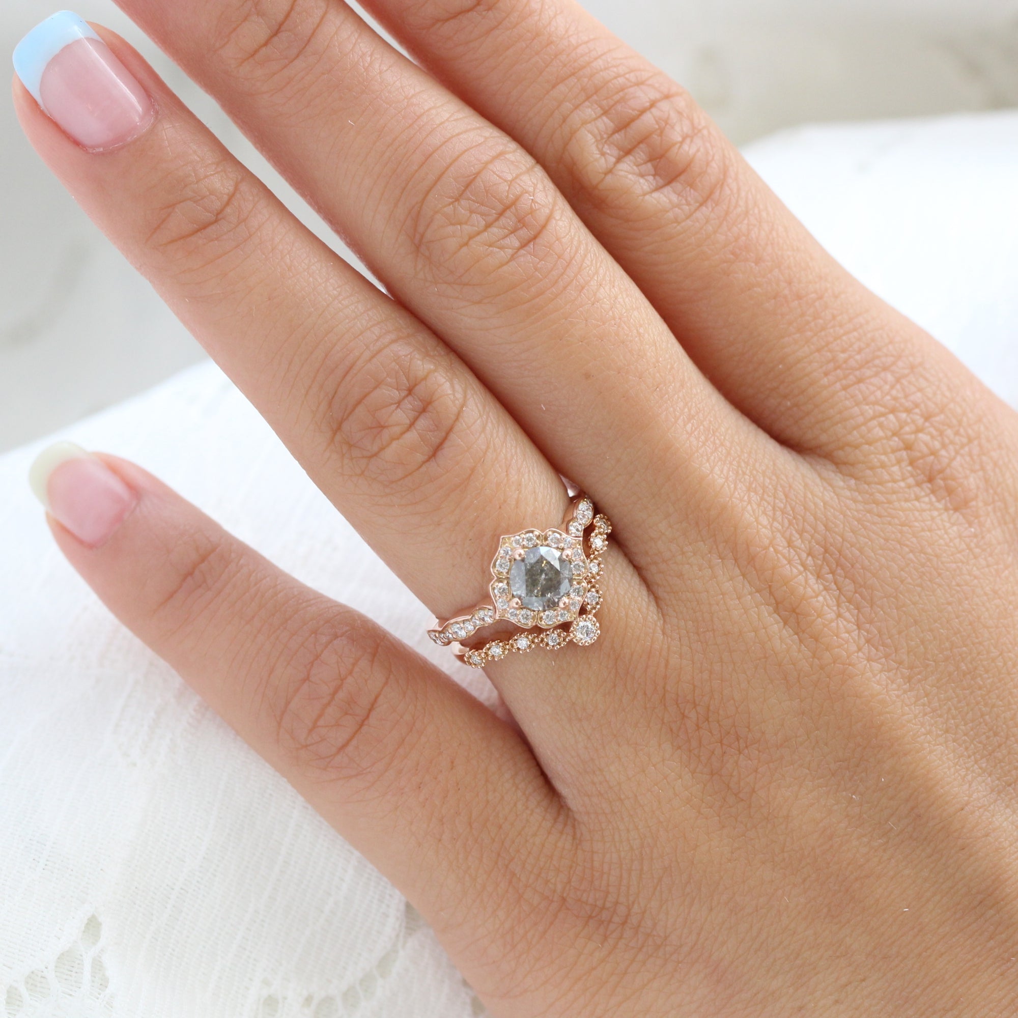 Rose gold vintage hot sale wedding band