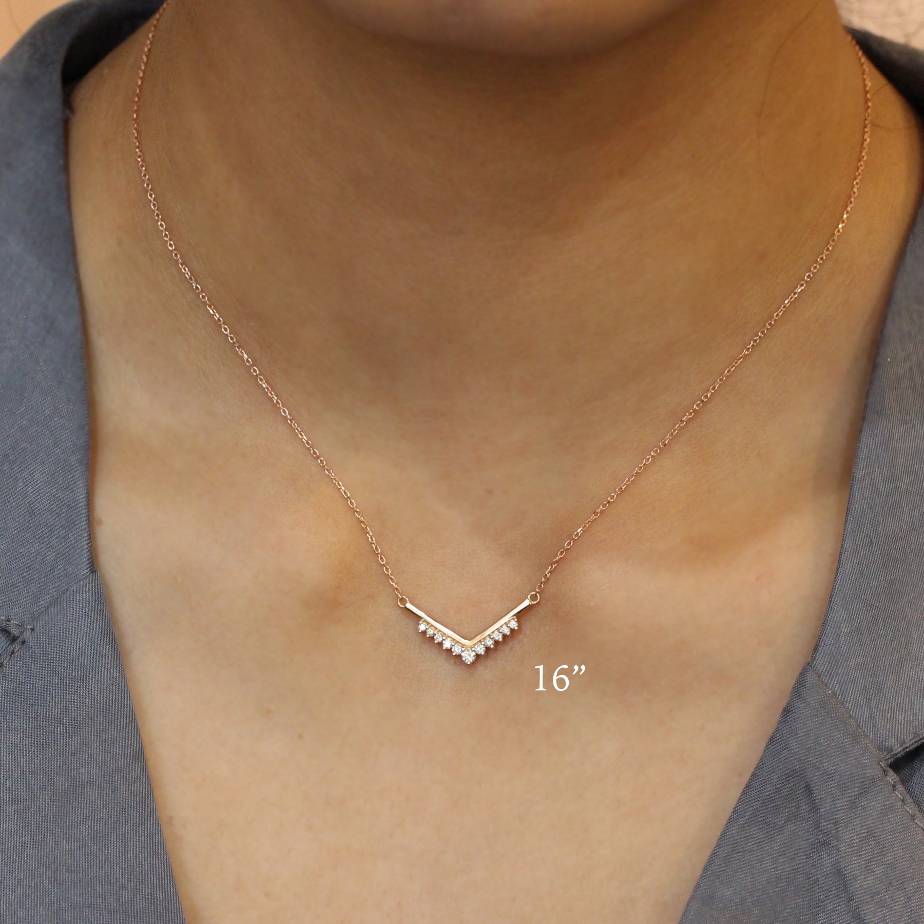 Diamond v pendant Clearance