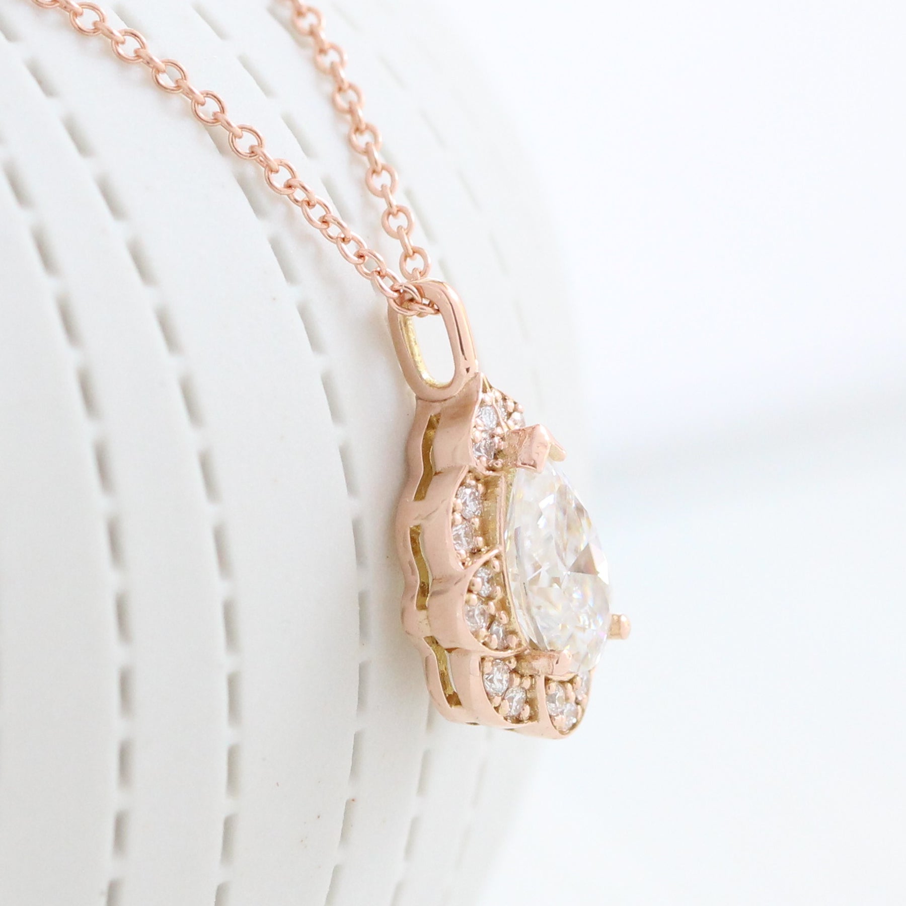 Vintage halo diamond Pear Moissanite pendant rose gold drop necklace la more design jewelry