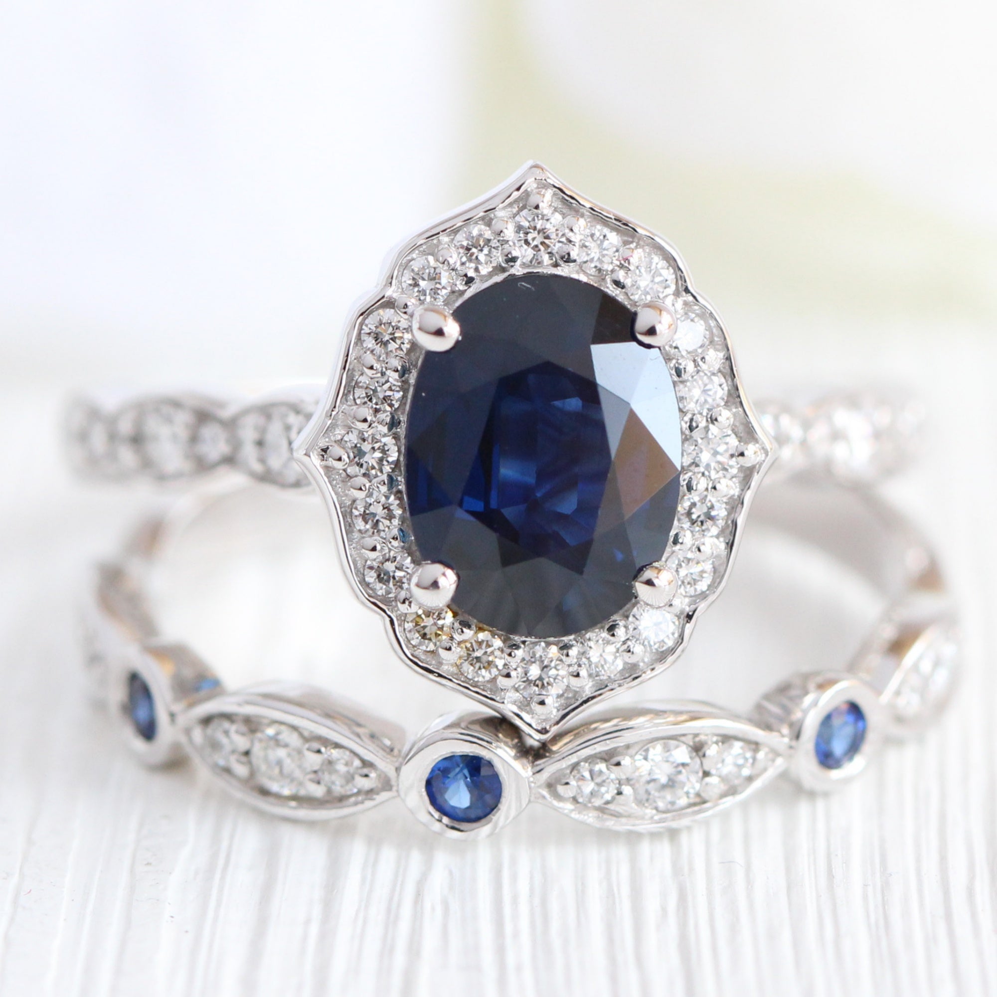 Sapphire and diamond vintage engagement rings Clearance