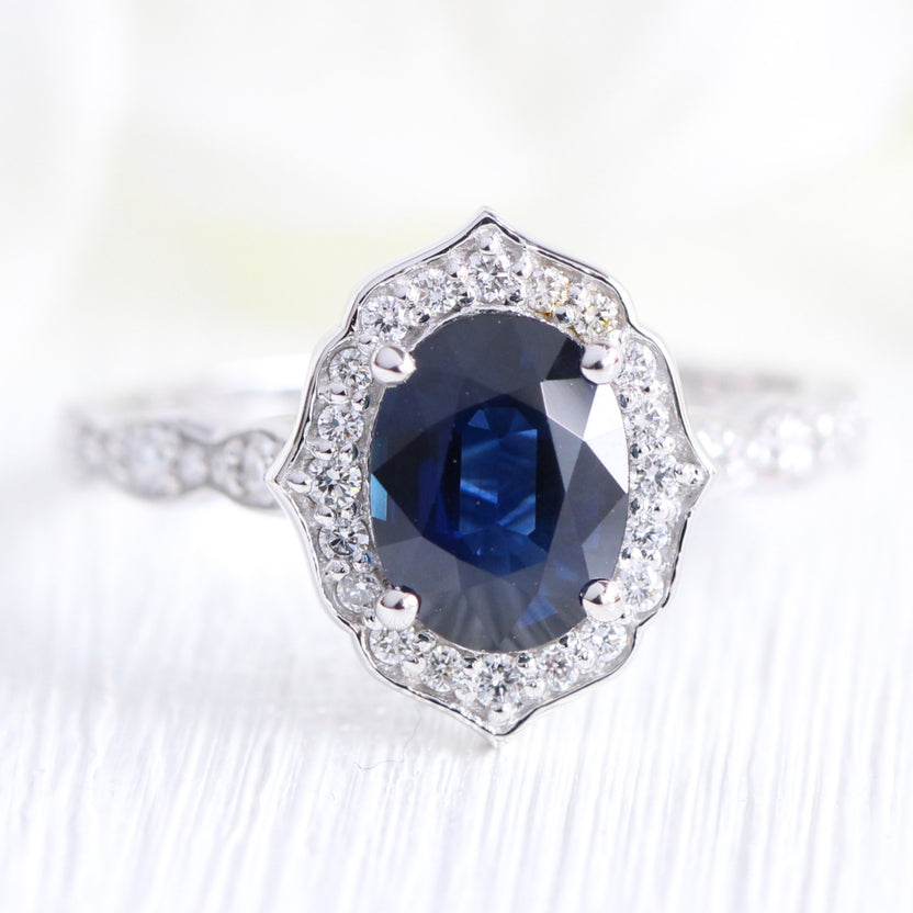 Natural Blue Sapphire Engagement Ring Gold Vintage Halo Diamond Ring ...