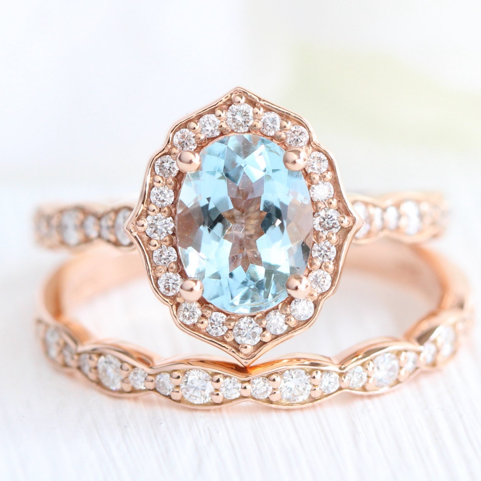 Vintage Floral Oval Aquamarine Ring w/ Diamonds in Scalloped Band