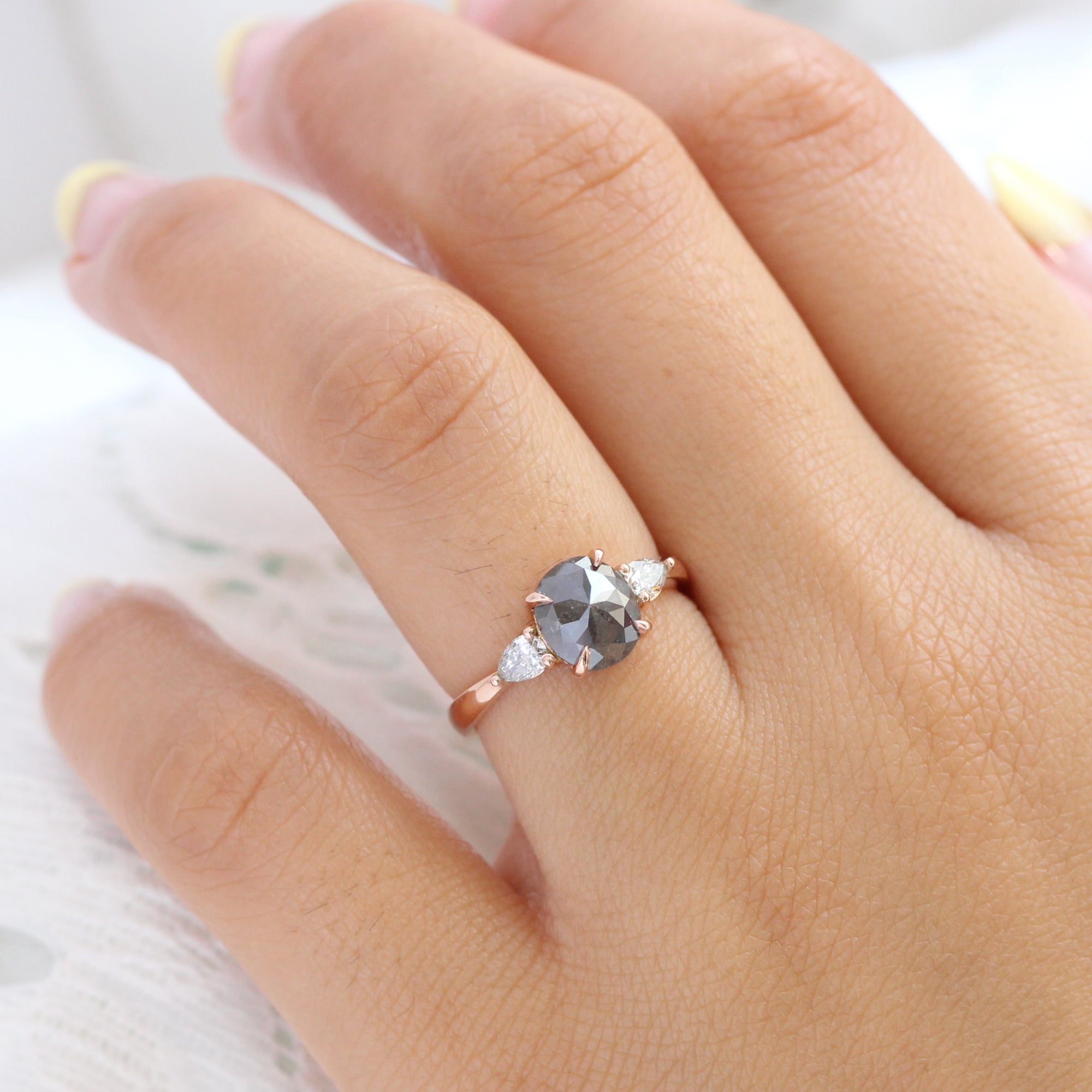 oval salt and pepper diamond ring rose gold 3 stone ring la more design jewelry