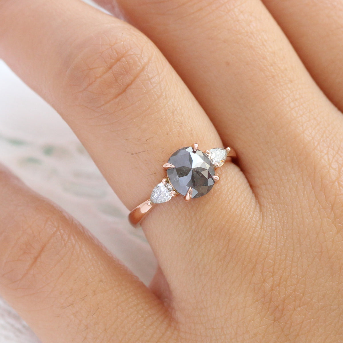 oval salt and pepper diamond ring rose gold 3 stone ring la more design jewelry