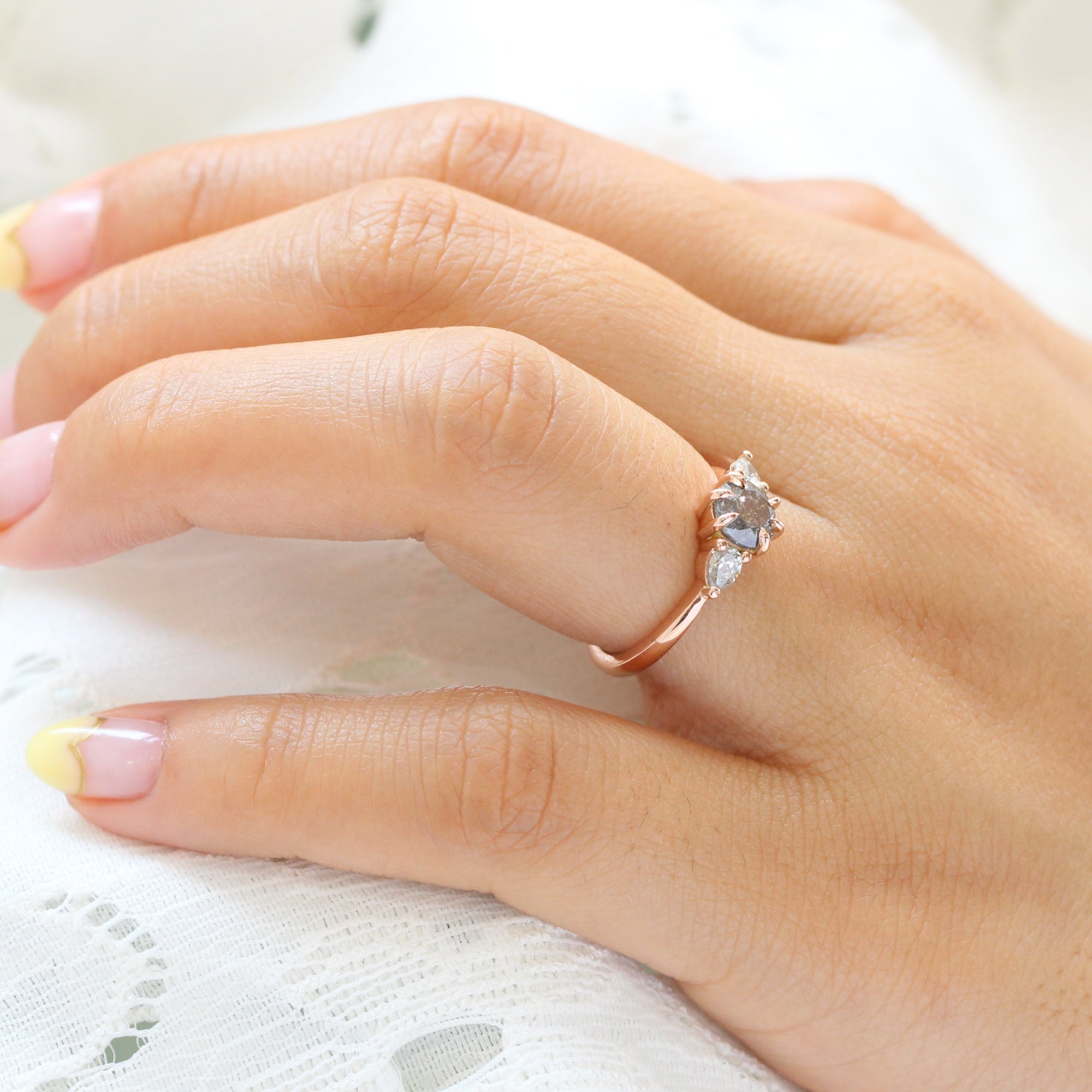 round salt and pepper diamond ring rose gold 3 stone ring la more design jewelry