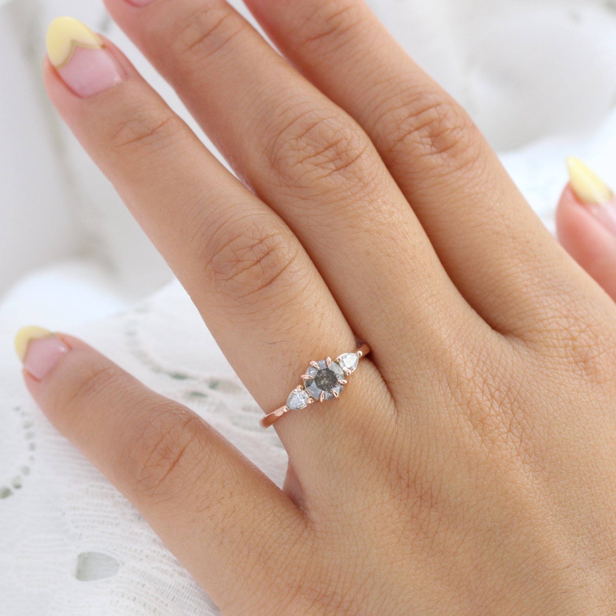 round salt and pepper diamond ring rose gold 3 stone ring la more design jewelry