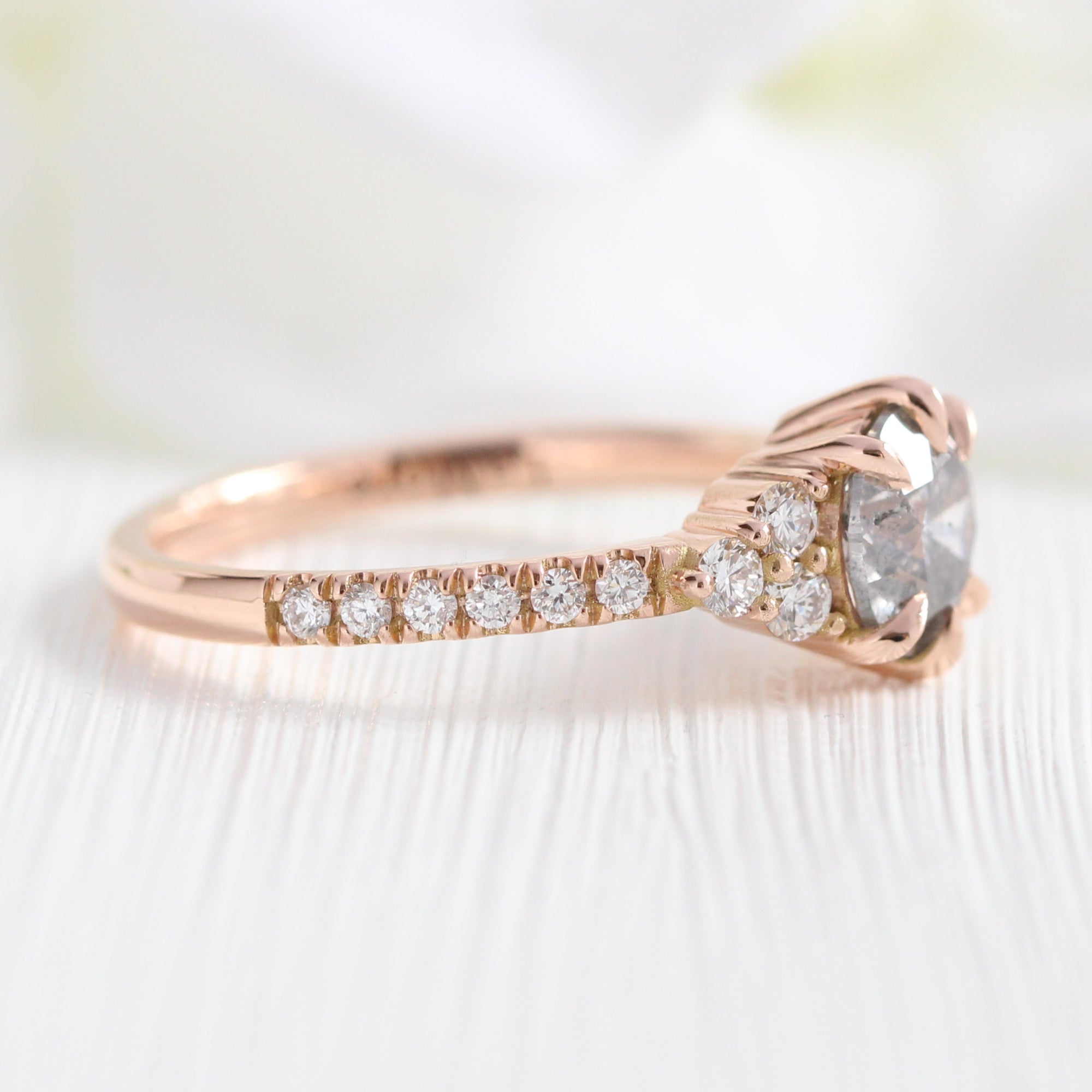 round salt and pepper diamond ring rose gold 3 stone ring la more design jewelry