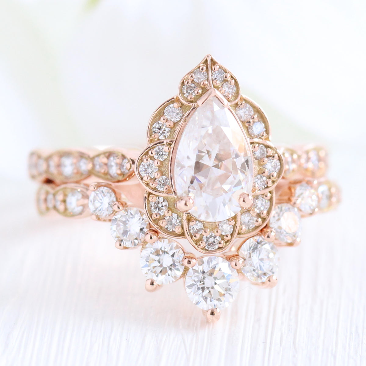 vintage floral pear moissanite ring bridal set rose gold large diamond curved wedding band la more design jewelry