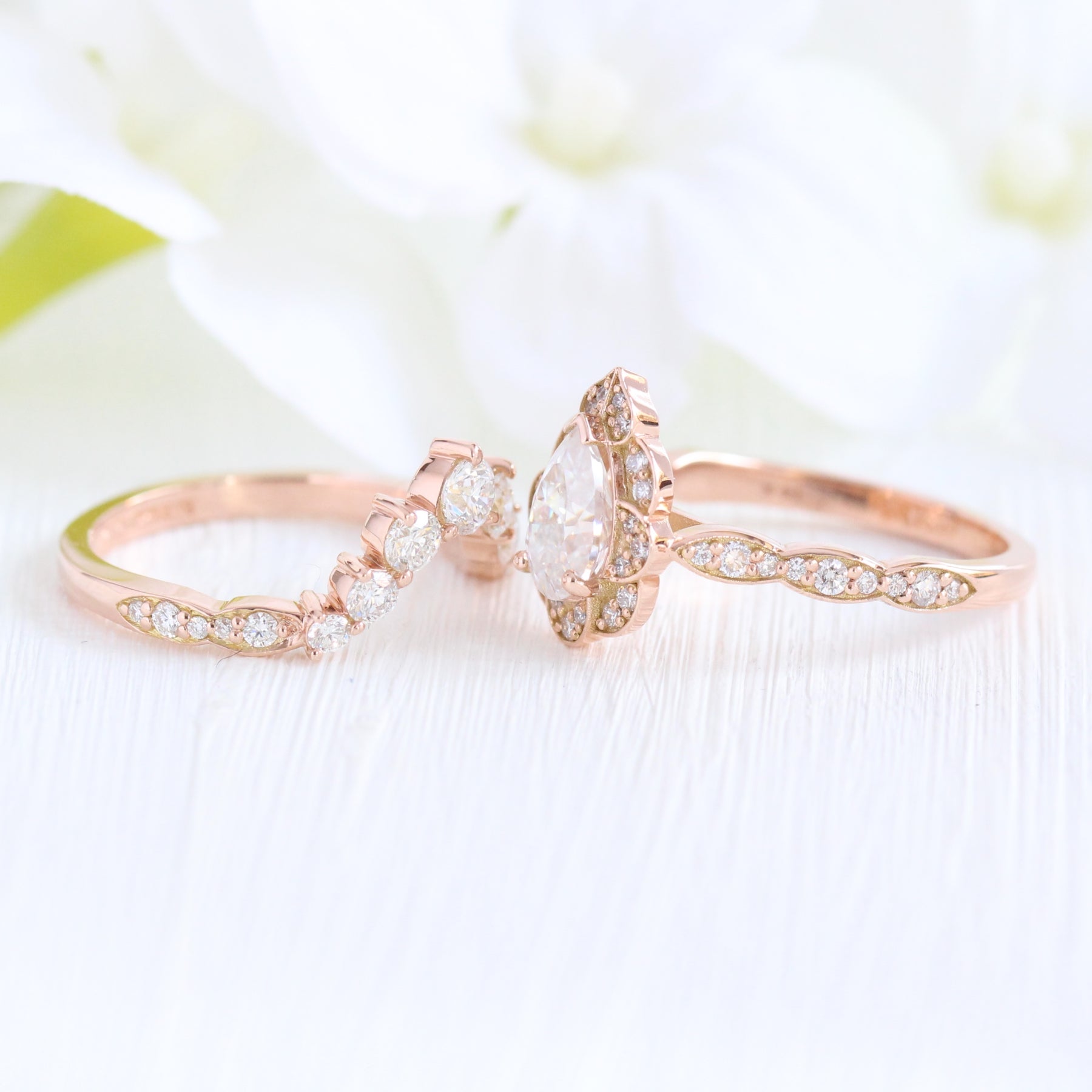 vintage floral pear moissanite ring bridal set rose gold large diamond curved wedding band la more design jewelry