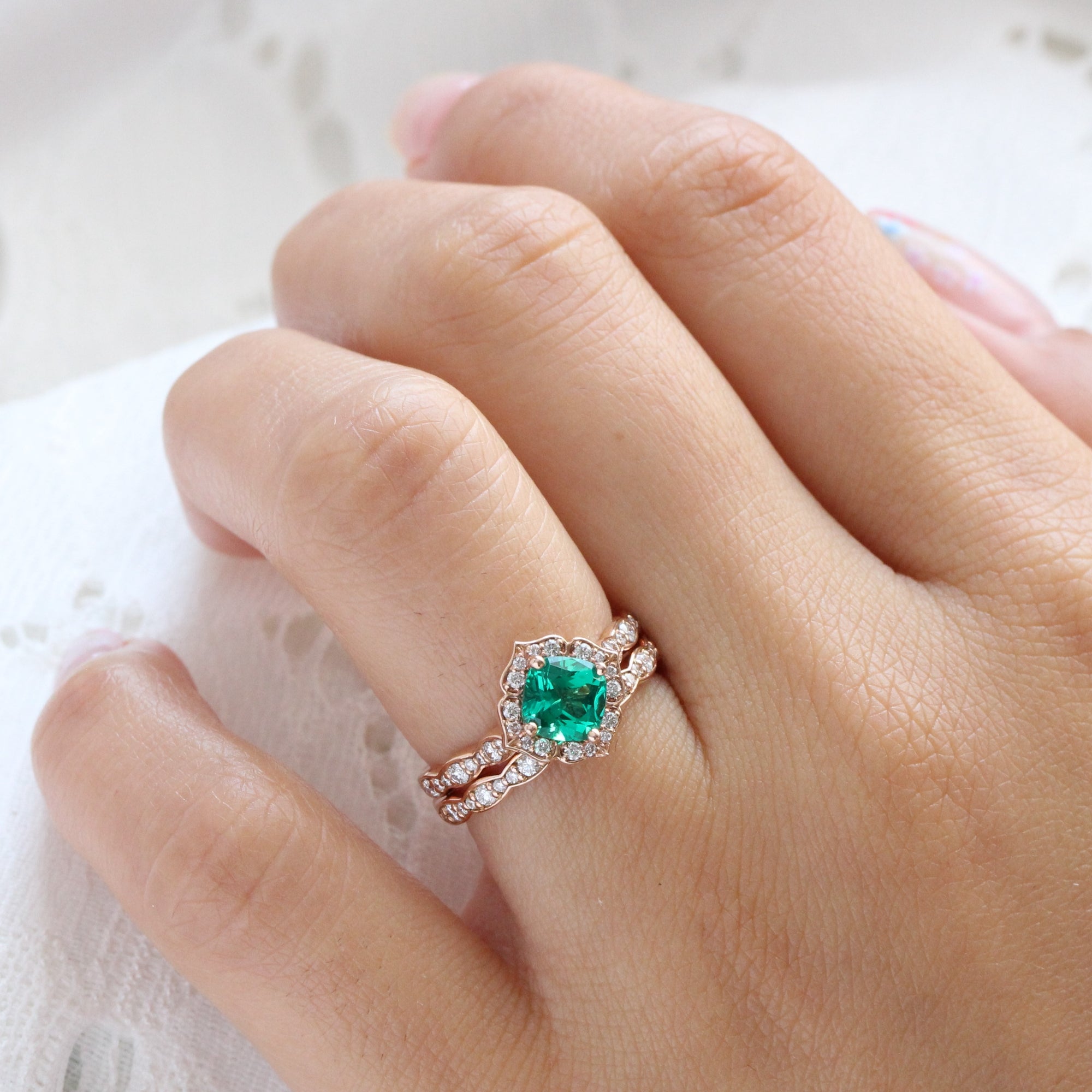 Emerald ring engagement discount